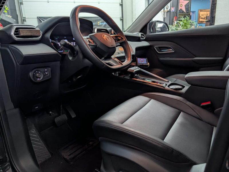 MG ZS 1.5 HYBRID+ 197 cv LUXURY 