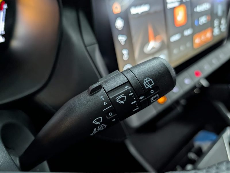 MG ZS 1.5 HYBRID+ 197 cv LUXURY 