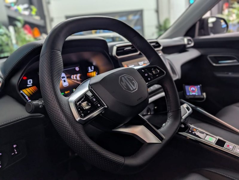 MG ZS 1.5 HYBRID+ 197 cv LUXURY 