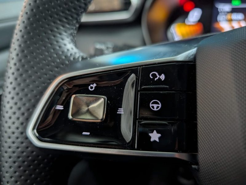 MG ZS 1.5 HYBRID+ 197 cv LUXURY 