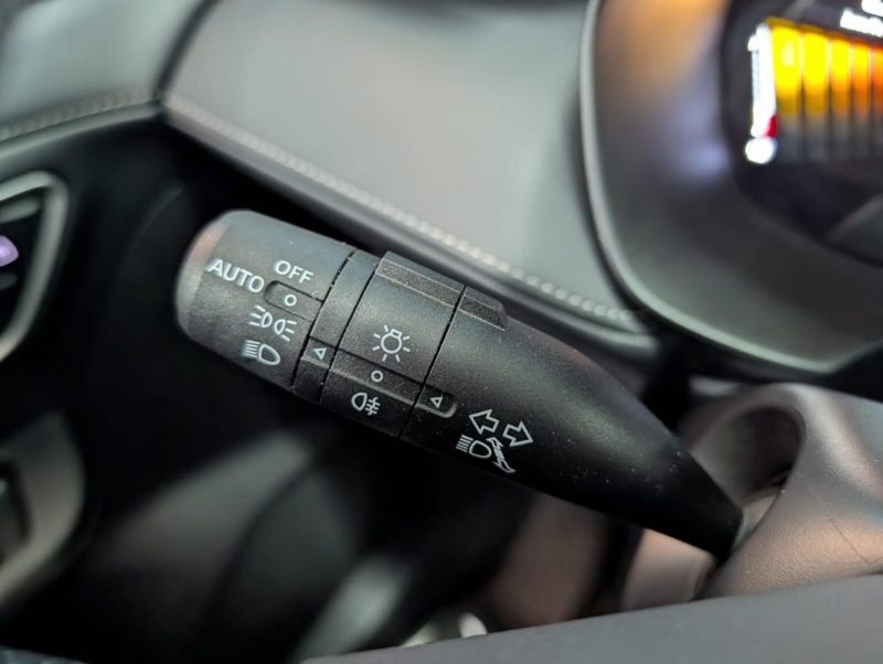 MG ZS 1.5 HYBRID+ 197 cv LUXURY 