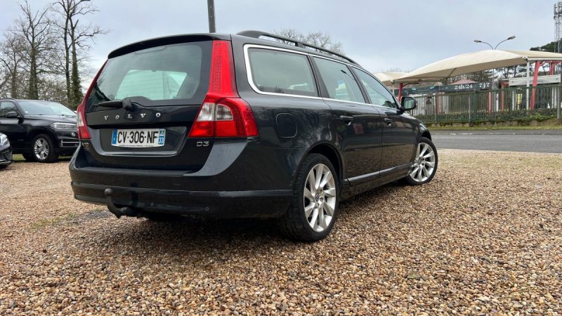 VOLVO V70 D3 136 CH START&STOP MOMENTUM