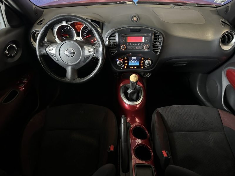 NISSAN  JUKE  1.6i 117ch bvm  2011