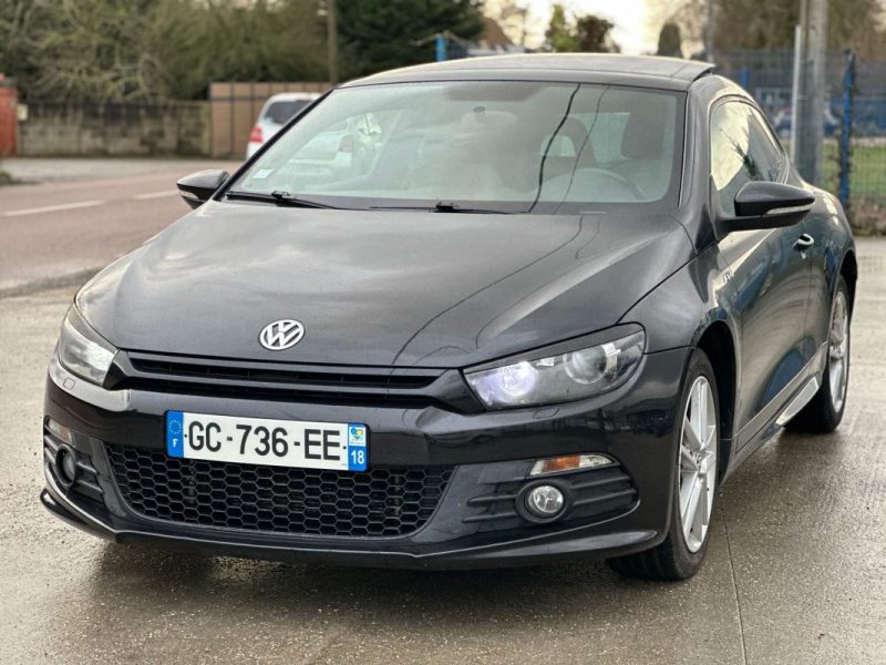VOLKSWAGEN  SCIROCCO  R LINE 1.4 160CV GARANTIE 1 ANS