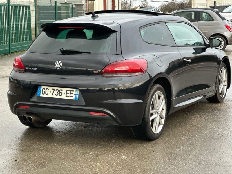 VOLKSWAGEN  SCIROCCO  R LINE 1.4 160CV GARANTIE 1 ANS