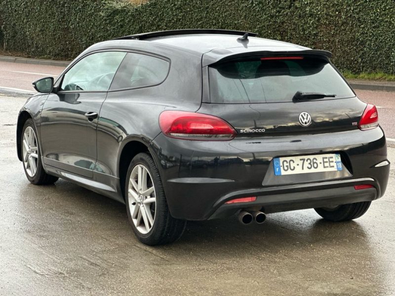 VOLKSWAGEN  SCIROCCO  R LINE 1.4 160CV GARANTIE 1 ANS