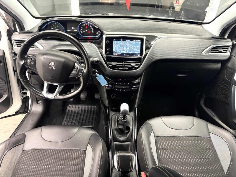 PEUGEOT 2008 1.2 ESSENCE 130CH ALLURE BVM6 S&S 2019