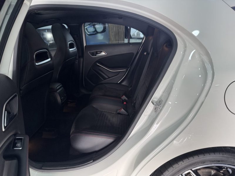 MERCEDES CLASSE A 200 D INTUITION 2017