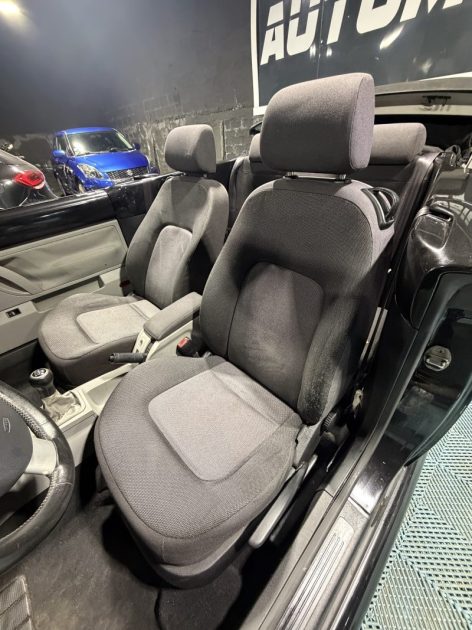 VOLKSWAGEN NEW BEETLE -1.4i - 2004 - 134 010Kms - Premier Main - Distrib ok - SUIVIT VOLKSWAGEN