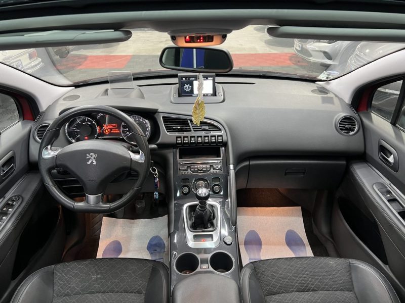 Peugeot 3008 1.6 e-HDi 115ch Allure | 120 000 km | Toit panoramique | GPS | Tête-haute