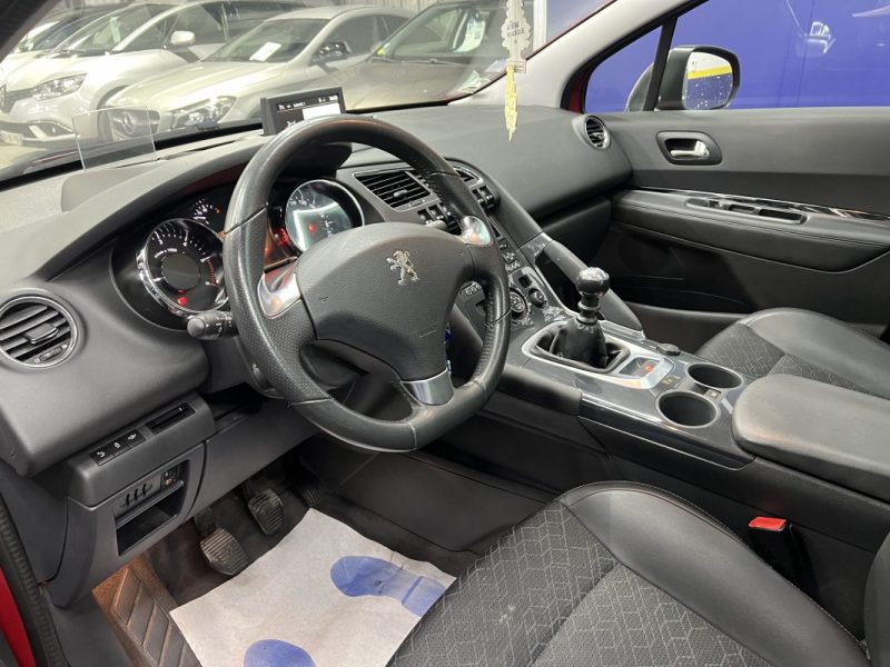 Peugeot 3008 1.6 e-HDi 115ch Allure | 120 000 km | Toit panoramique | GPS | Tête-haute