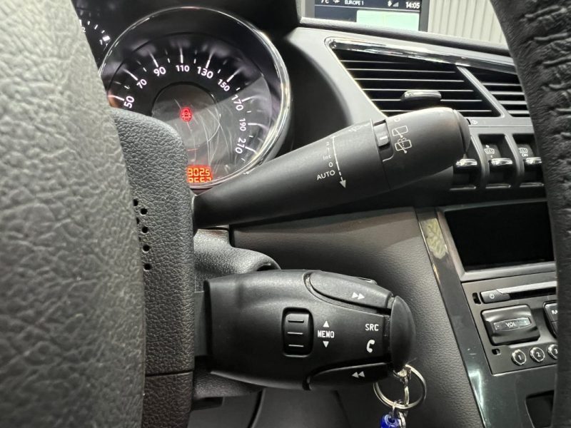 Peugeot 3008 1.6 e-HDi 115ch Allure | 120 000 km | Toit panoramique | GPS | Tête-haute