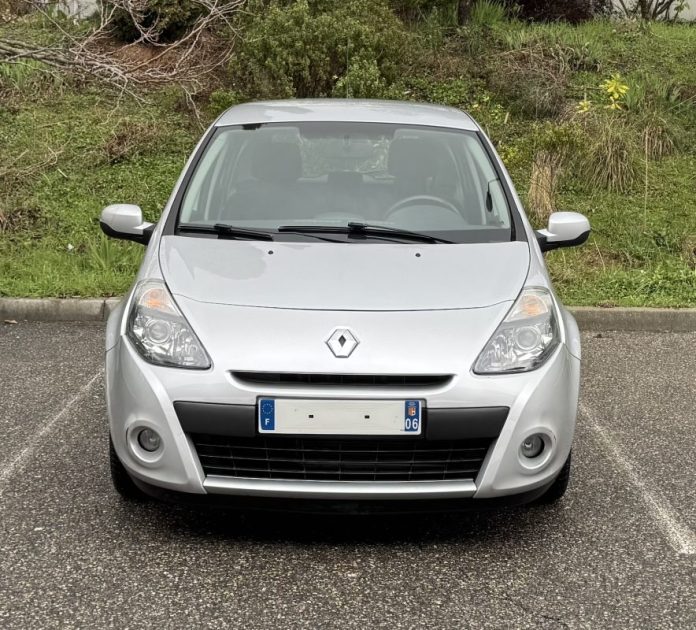 RENAULT CLIO 1.2 DYNAMIQUE 75 2009