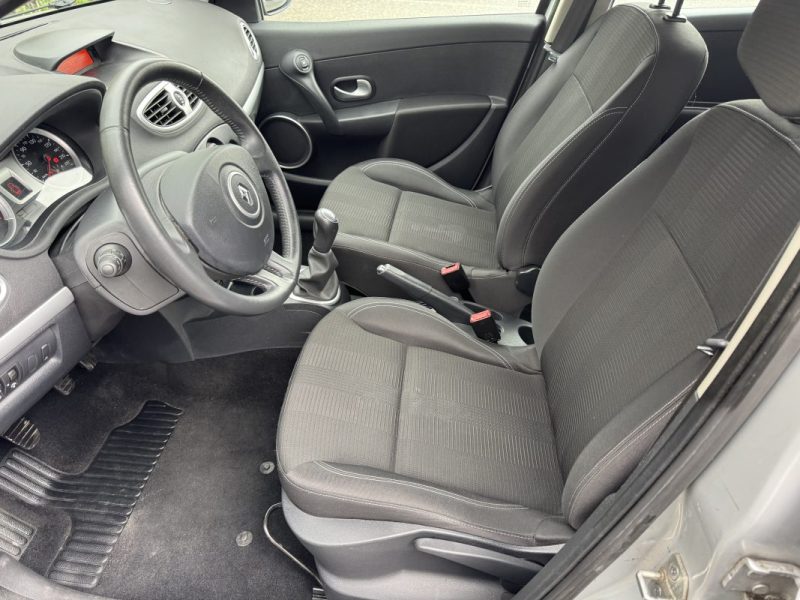 RENAULT CLIO 1.2 DYNAMIQUE 75 2009