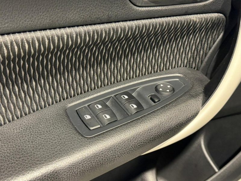 B.M.W. SERIE 1 120I 184CH SPORT 5P CARPLAY