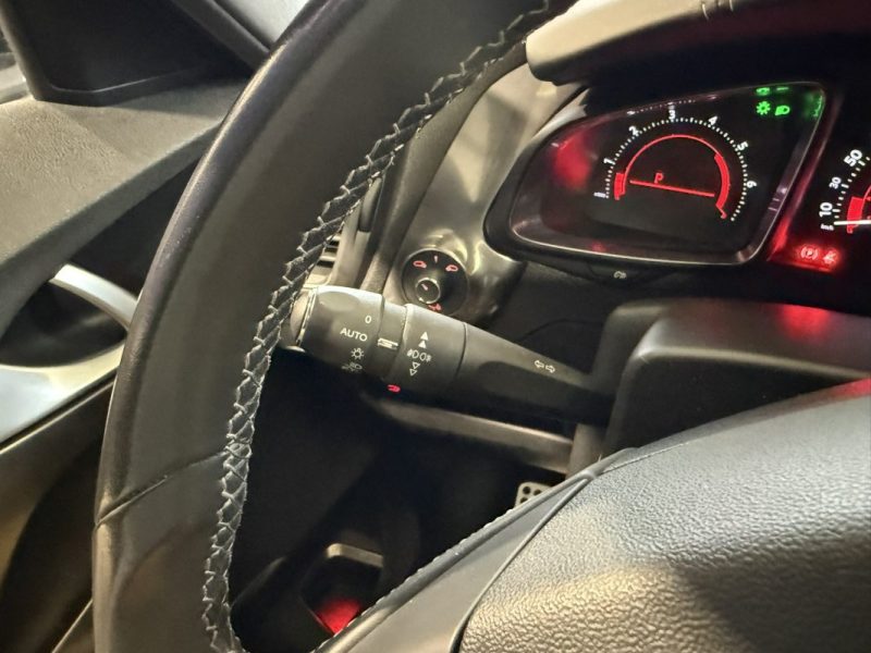 DS DS5 2.0 BLUE HDI 180CH SPORT CHIC  