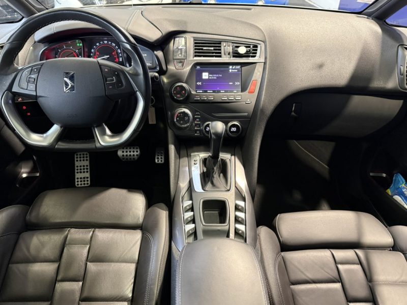 DS DS5 2.0 BLUE HDI 180CH SPORT CHIC  