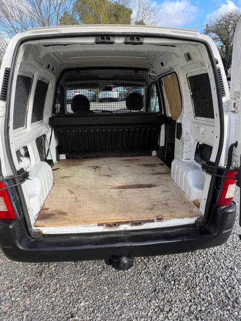 🚐 Peugeot Partner 1.6 HDi – Économique & Pratique