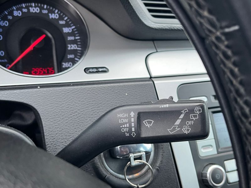 VOLKSWAGEN PASSAT VOLKSWAGEN PASSAT 1.9 TDI 105 CV -  MOTEUR CHANGE 181 000 KM AVEC FACTURE 