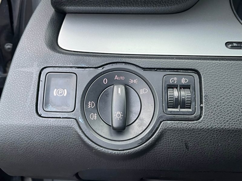 VOLKSWAGEN PASSAT VOLKSWAGEN PASSAT 1.9 TDI 105 CV -  MOTEUR CHANGE 181 000 KM AVEC FACTURE 