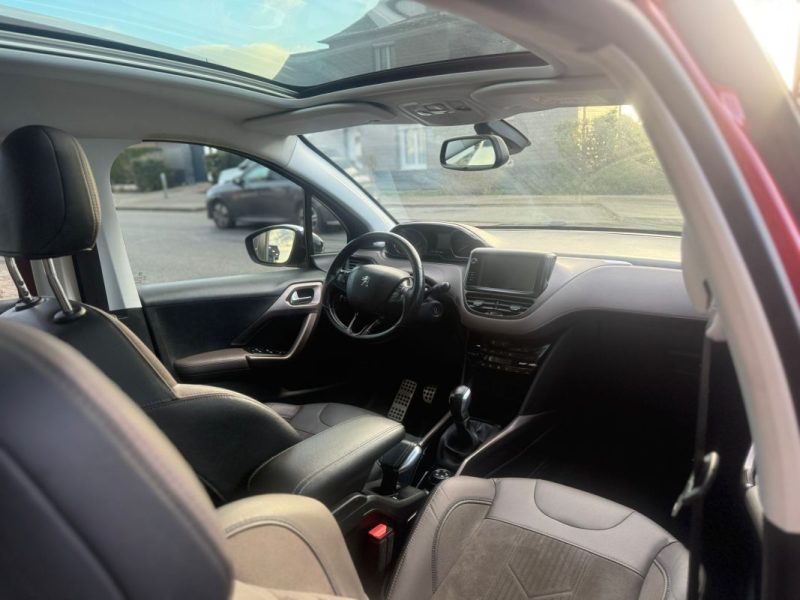 Peugeot 2008 1.6 e-HDi 92Ch Féline Cuivre