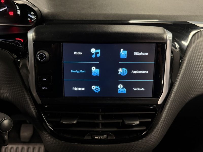 PEUGEOT 208 PHASE 2 ALLURE 1.2 82 Cv ECRAN GPS APPLE CARPLAY & ANDROID AUTO - GARANTIE 1 AN