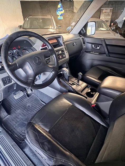 MITSUBISHI PAJERO 3.2 DI-D DAKAR – BOÎTE AUTO – GARANTIE 12 MOIS