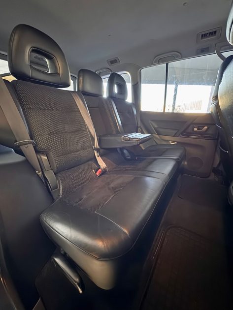 MITSUBISHI PAJERO 3.2 DI-D DAKAR – BOÎTE AUTO – GARANTIE 12 MOIS