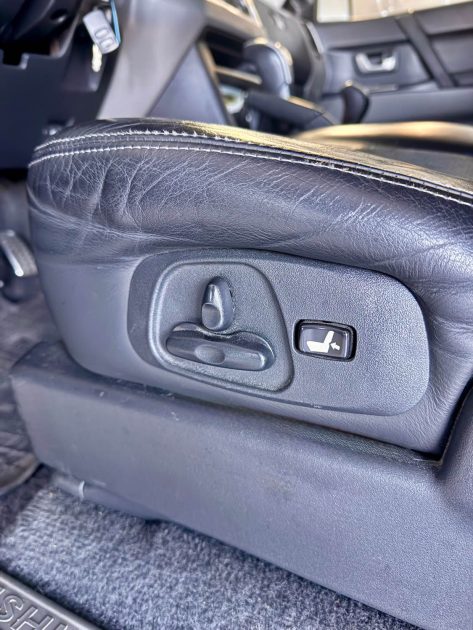 MITSUBISHI PAJERO 3.2 DI-D DAKAR – BOÎTE AUTO – GARANTIE 12 MOIS