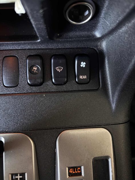 MITSUBISHI PAJERO 3.2 DI-D DAKAR – BOÎTE AUTO – GARANTIE 12 MOIS