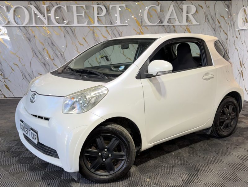 TOYOTA iQ iQ 68 VVT-i - 71 100Kms - Premier Main - 4 Place - Parfait Etat - Distrib ok - Suivit Comp