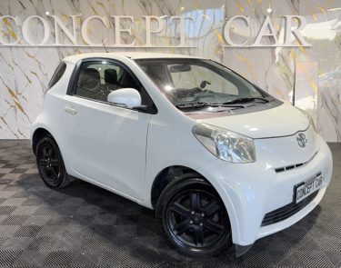 TOYOTA iQ iQ 68 VVT-i - 71 100Kms - Premier Main - 4 Place - Parfait Etat - Distrib ok - Suivit Comp