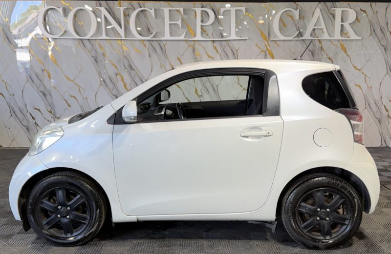 TOYOTA iQ iQ 68 VVT-i - 71 100Kms - Premier Main - 4 Place - Parfait Etat - Distrib ok - Suivit Comp