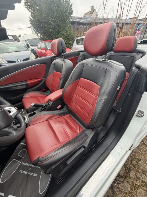 RENAULT MEGANE III CC TCe 130 Dynamique Euro 5 - 59 150Kms - Premier Main - Distrib ok - Suivit RENA
