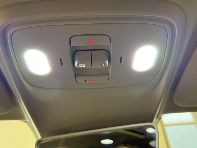 LEAPMOTOR C10 DESIGN MY25  69,9 KWH 218CV 