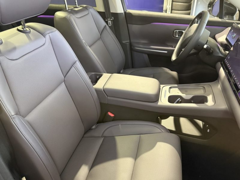 LEAPMOTOR C10 DESIGN MY25  69,9 KWH 218CV 