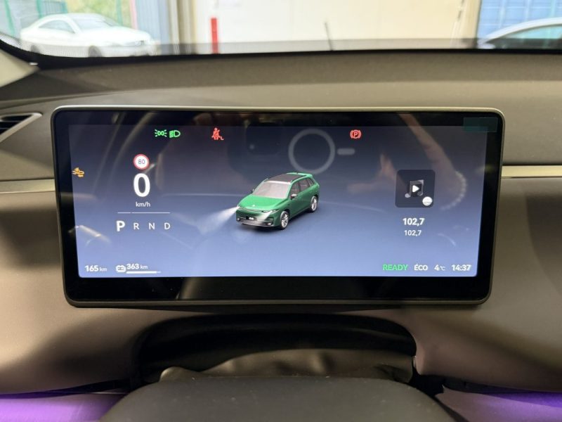 LEAPMOTOR C10 DESIGN MY25  69,9 KWH 218CV 