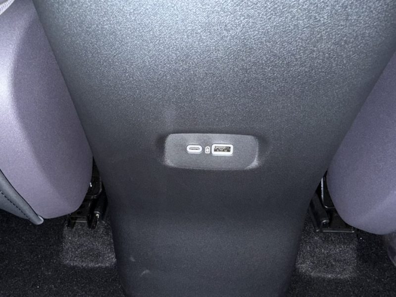 LEAPMOTOR C10 DESIGN MY25  69,9 KWH 218CV 