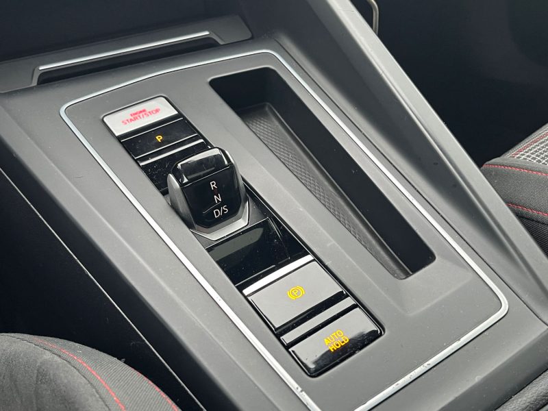 VOLKSWAGEN GOLF 8 2.0 TSI 245CH GTI DSG7 4 PNEU NEUF- DISQUE PLAQUETTE NEUVE - CT VIERGE - 6 MOIS 
