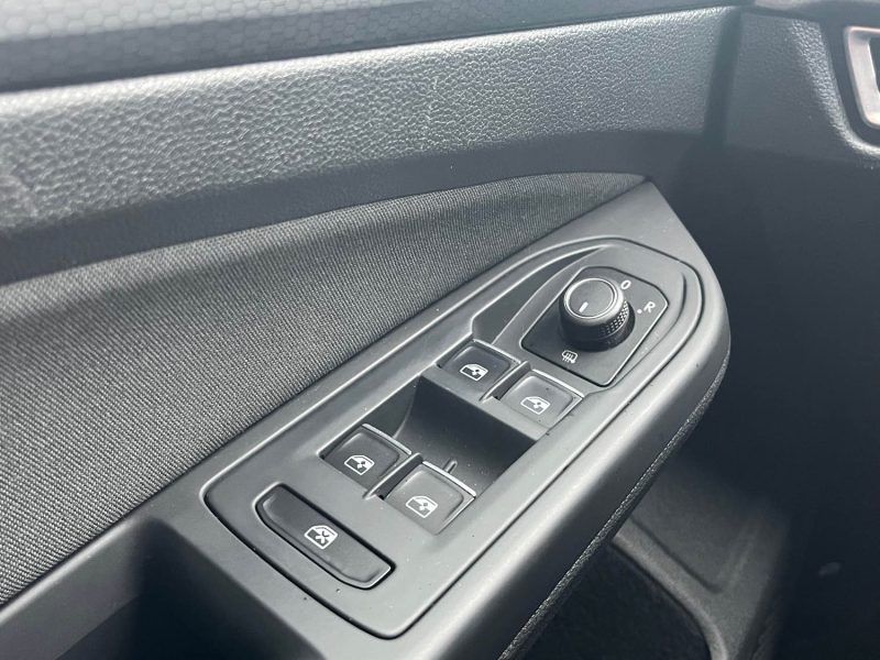 VOLKSWAGEN GOLF 8 2.0 TSI 245CH GTI DSG7 4 PNEU NEUF- DISQUE PLAQUETTE NEUVE - CT VIERGE - 6 MOIS 