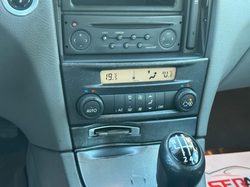 RENAULT LAGUNA 1.9 DCI 120 CV CONFORT EXPRESSION 