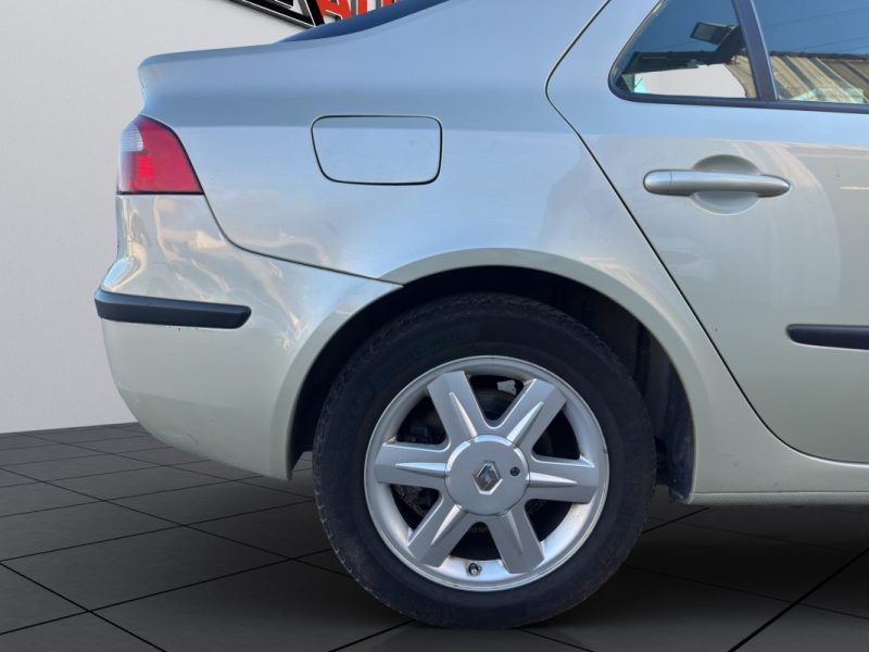 RENAULT LAGUNA 1.9 DCI 120 CV CONFORT EXPRESSION 