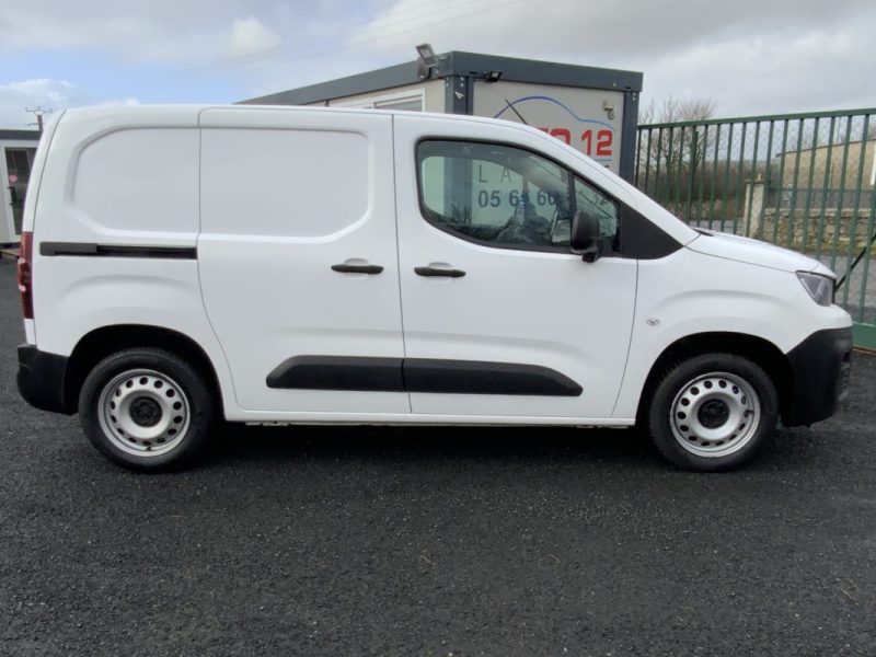 9 990€ HT PEUGEOT PARTNER 3 1.5 BLUEHDI 100 CV 1000KG ASPHALT 2021 *CAMÉRA DE RECUL