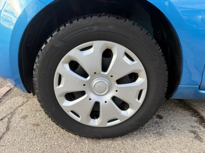 FORD KA 1.2L 70CV TREND + PACK CLIM 3P 2010