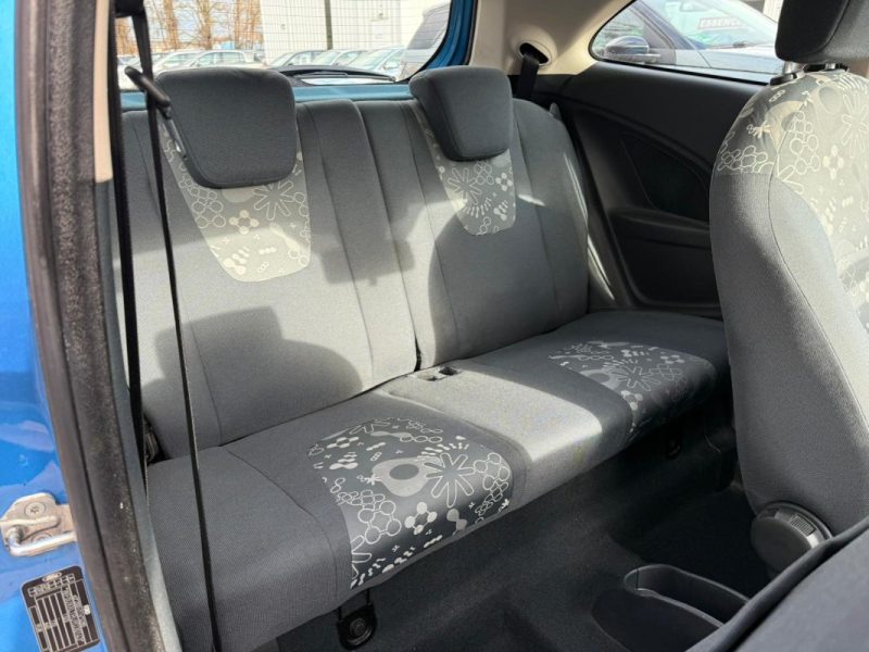 FORD KA 1.2L 70CV TREND + PACK CLIM 3P 2010