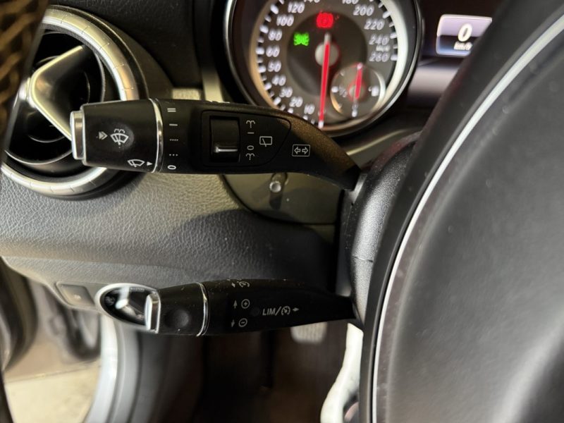 MERCEDES BENZ CLASSE CLA Shooting Brake 180D / SENSATION / 142.000km / 2016