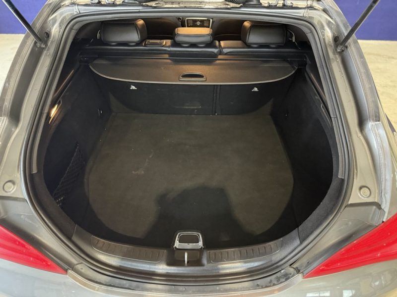 MERCEDES BENZ CLASSE CLA Shooting Brake 180D / SENSATION / 142.000km / 2016