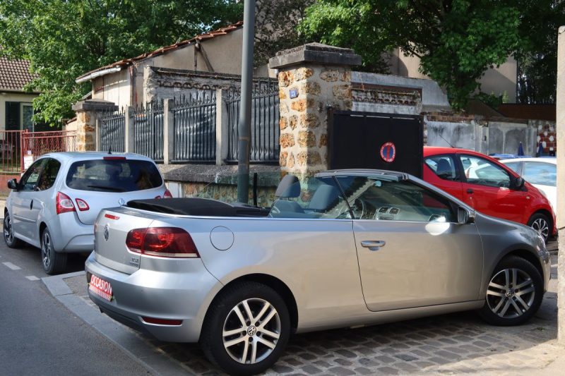 VOLKSWAGEN GOLF 1.2 TSI 105CH BLUEMOTION TECHNOLOGY CARAT 2011