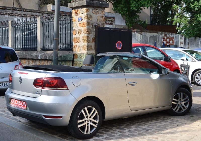 VOLKSWAGEN GOLF 1.2 TSI 105CH BLUEMOTION TECHNOLOGY CARAT 2011