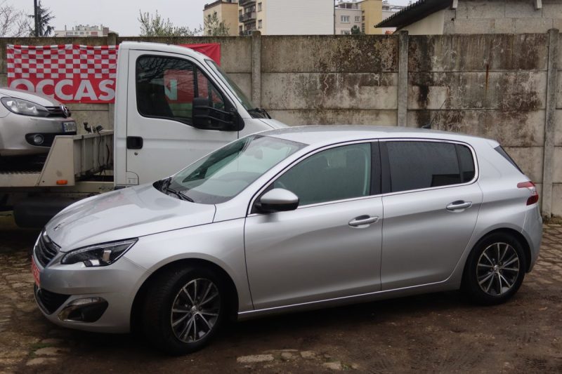 PEUGEOT 308 II 1.2 PURETECH 130CH ALLURE S&S 5P 2016
